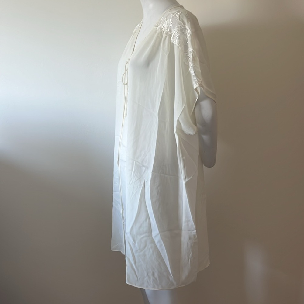 Cinema Etoile Vintage Elegant Lace-Trimmed Rob Size LNew With Tag - Picture 2 of 6